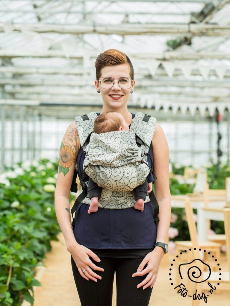 Clase de porteo + regalo portabebé Mochila Ergonómica Neko tamaño baby