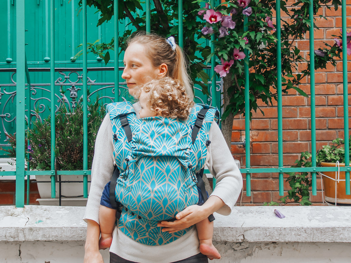 Mochila Ergonómica Neko Slings diseño Kidonya Marina tamaño Baby