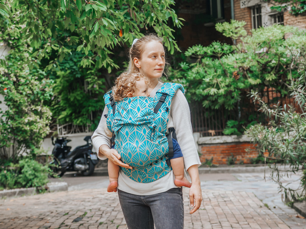 Mochila Ergonómica Neko Slings diseño Kidonya Marina tamaño Baby