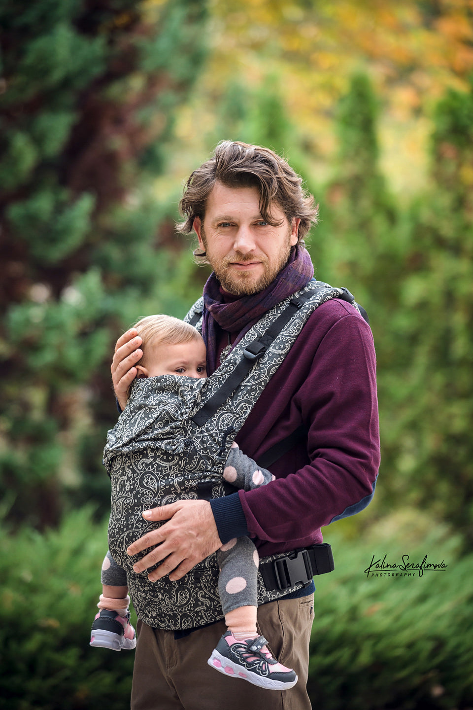 Mochila Ergonómica Efes Paisley Dark Toddler